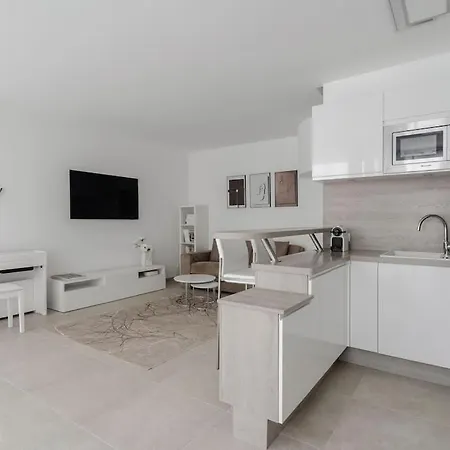 Duplex Luxueux 5 Etoiles Avec Terrasse شقة