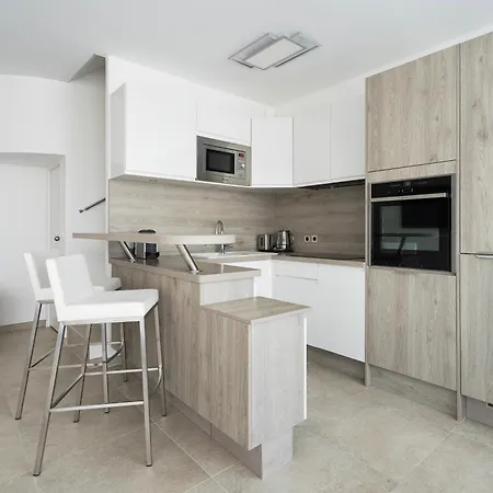 Duplex Luxueux 5 Etoiles Avec Terrasse *