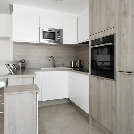 Duplex Luxueux 5 Etoiles Avec Terrasse شقة *